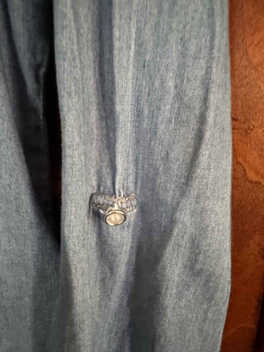 Wet Seal Denim Long Sleeve Women's Blue Chambray Cotton Shirt Pocket Size M EUC - Picture 7 of 10